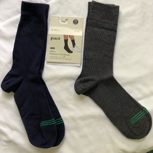 Pact crew socks, 2 pairs